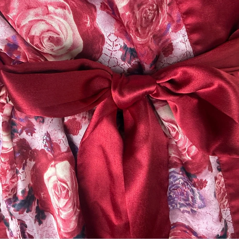 Faris this robe